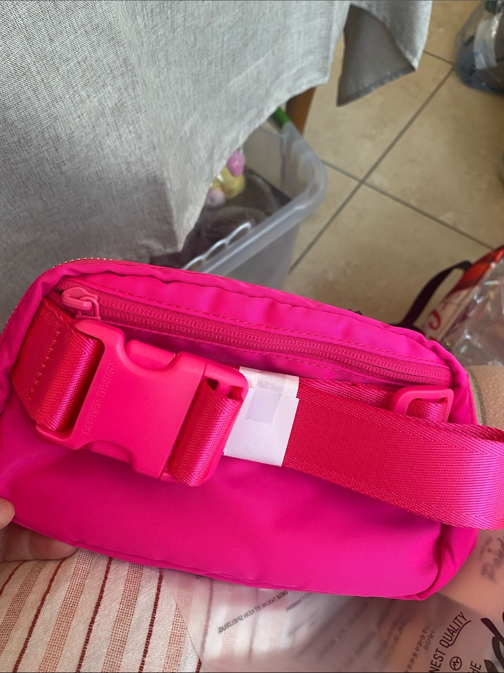 Pander Hot Pink Women's Pouch NWT - Picture 3 of 4